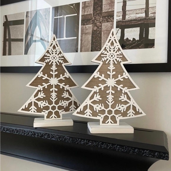 CHRISTMAS TREES QUILL & PAPER TAN/WHITE WOOD CHRISTMAS TREES NEW 2 - Picture 6 of 6